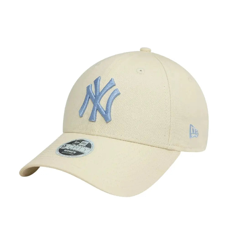 NEW ERA New York Yankees Womens League Essential Cream 9FORTY Adjustable Cap 60595171