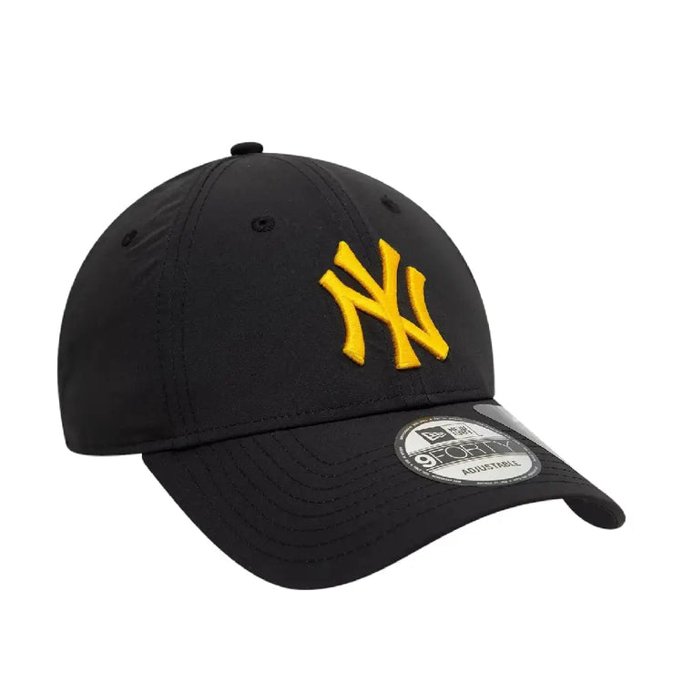 NEW ERA New York Yankees Recycled Black 9FORTY Adjustable Cap 60595187