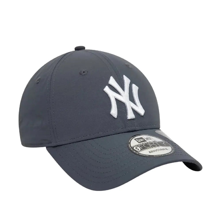 NEW ERA New York Yankees Recycled Grey 9FORTY Adjustable Cap 60595205