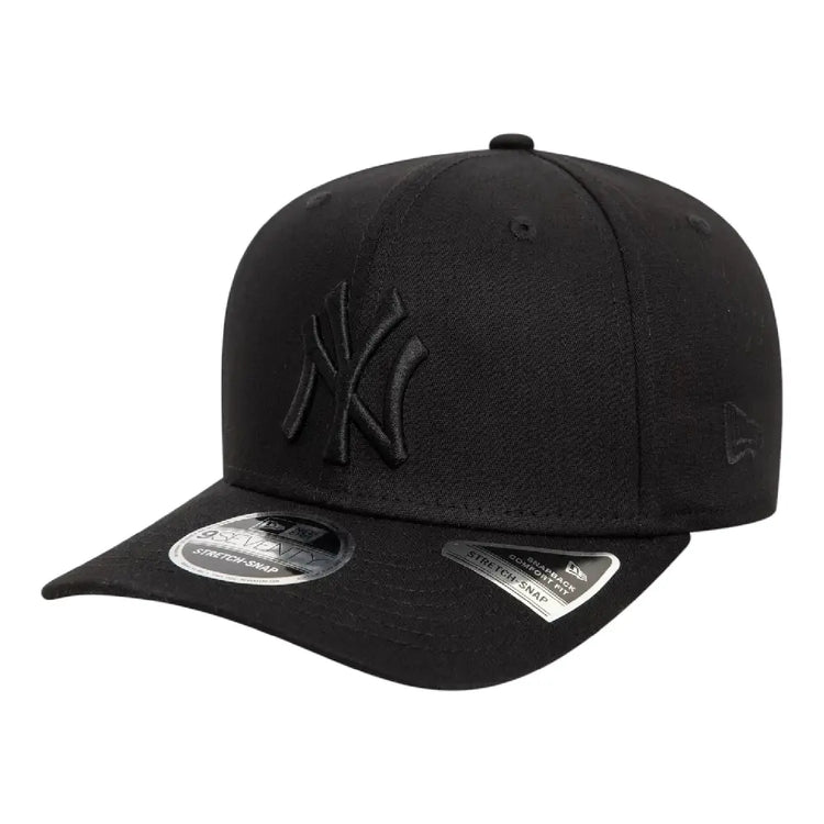 Casquette de baseball noire brodée trèfle à quatre feuilles Casquette de baseball noire brodée trèfle à quatre feuilles