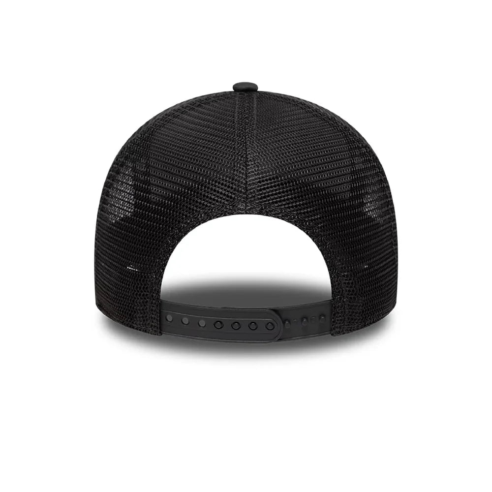 NEW ERA Chicago Bulls NBA Outline Charcoal 9FORTY E-Frame Trucker Adjustable Cap 60856284