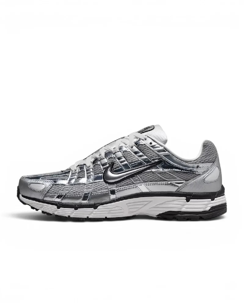 NIKE  CN0149-001