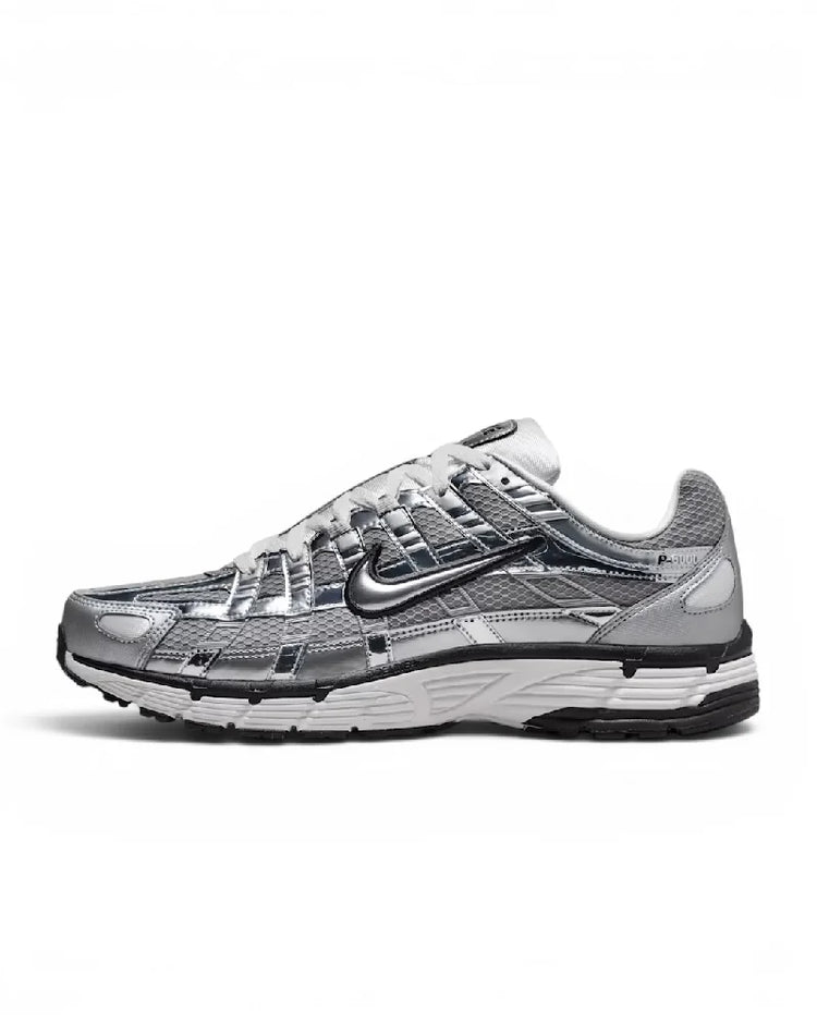 NIKE  CN0149-001