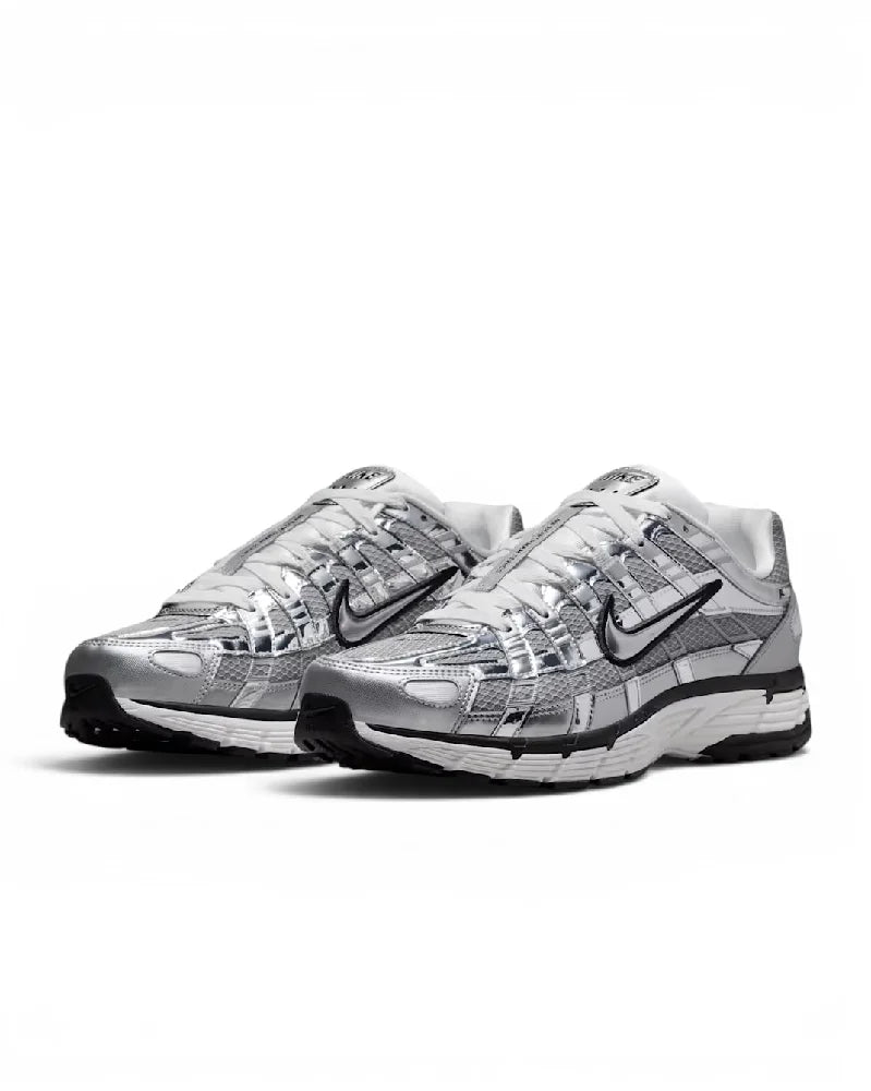 NIKE  CN0149-001