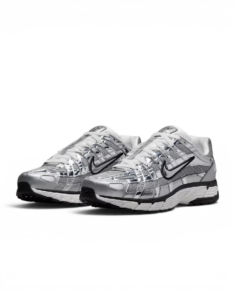 NIKE  CN0149-001