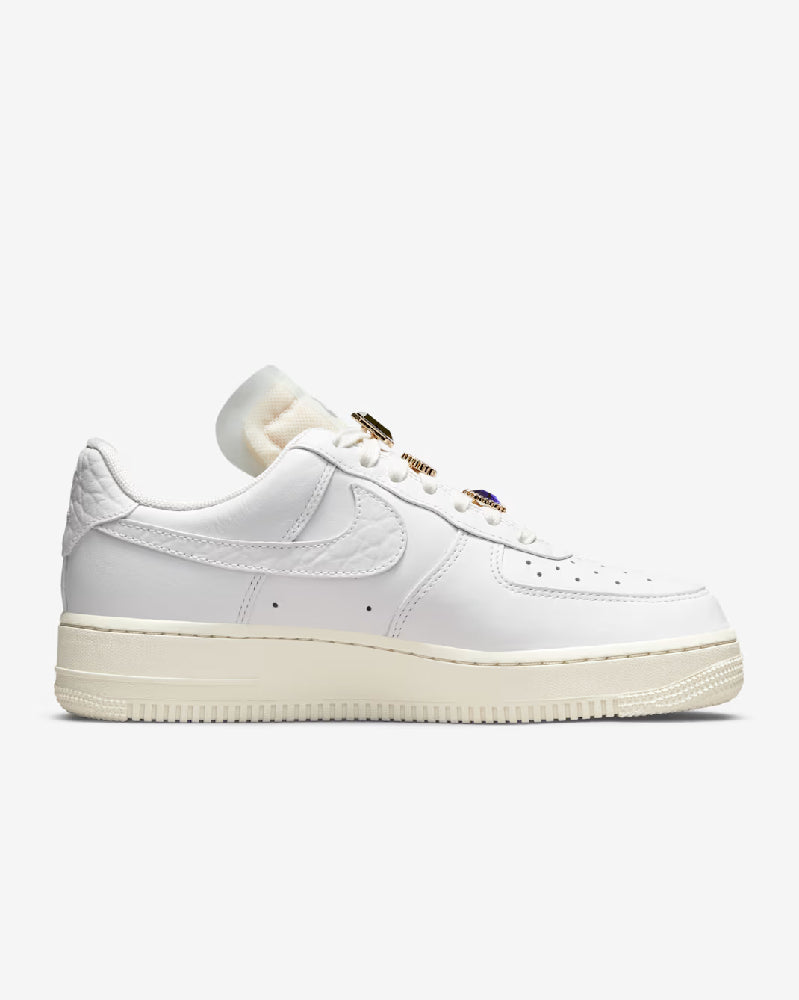 NIKE Air Force 1 Low Premium Summit White Sneakers DN5463-100