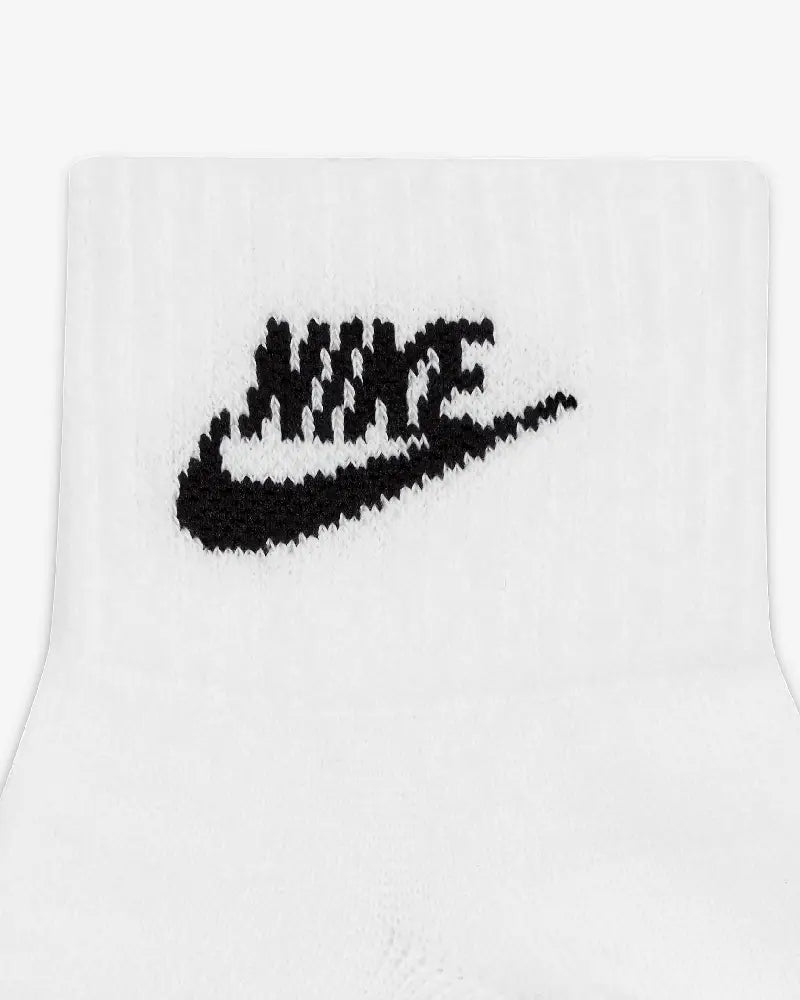 NIKE Sportswear Everyday Essential Ankle Socks 3 Pairs White DX5074-101