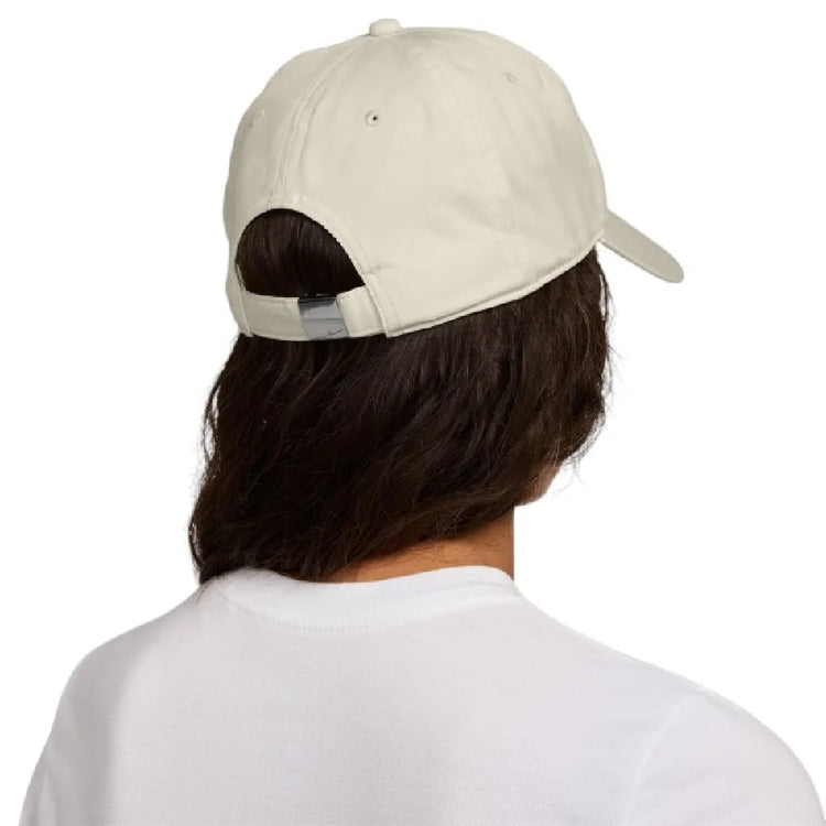 NIKE  FB5372-072