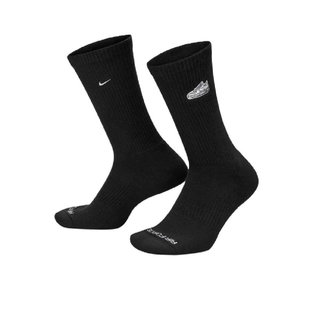 NIKE  FZ3076-010