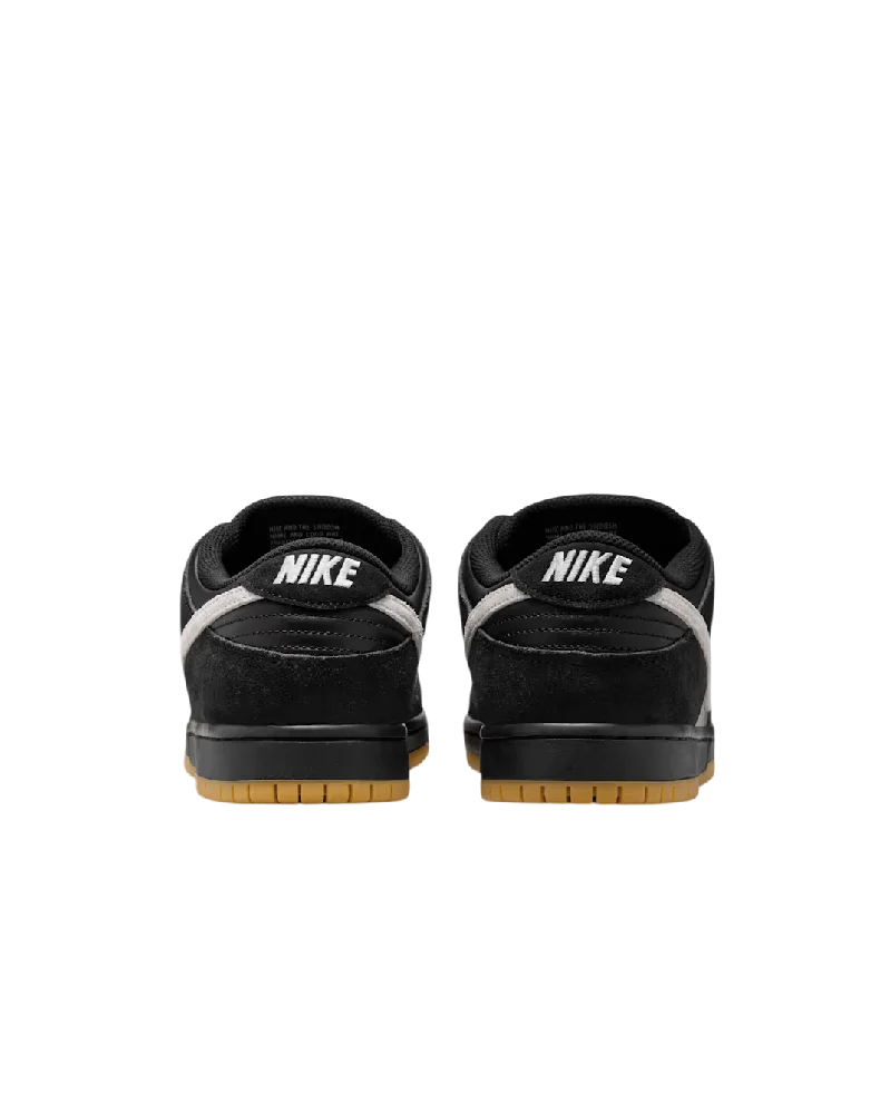 NIKE  HF3704-003