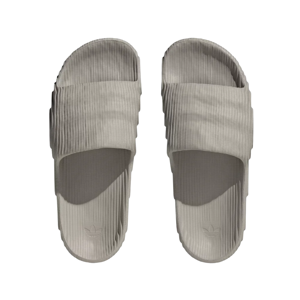 ADIDAS  HQ4670