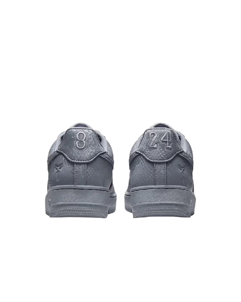 NIKE  IB0018-004