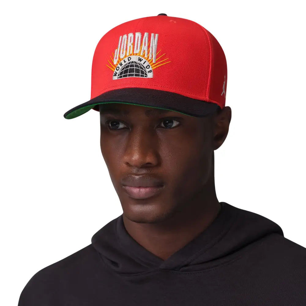 JORDAN Essentials Pro Structured Flat Bill Hat Red IF3508-673