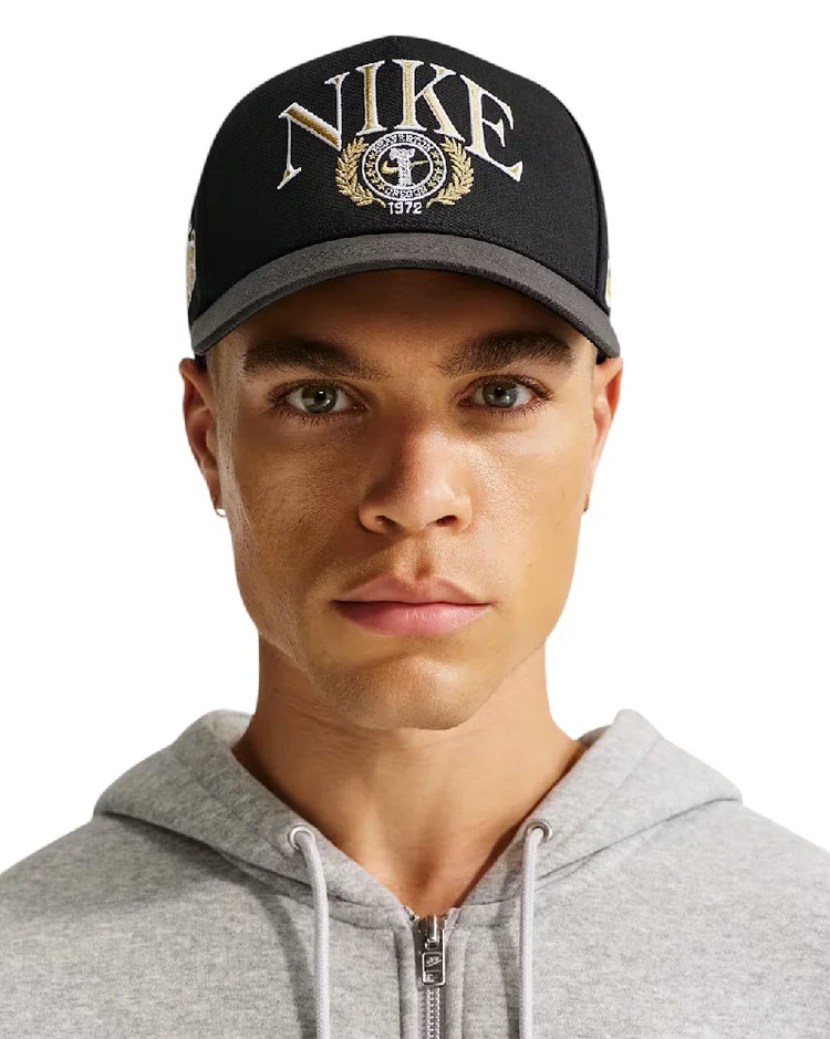 NIKE  IH8778-010