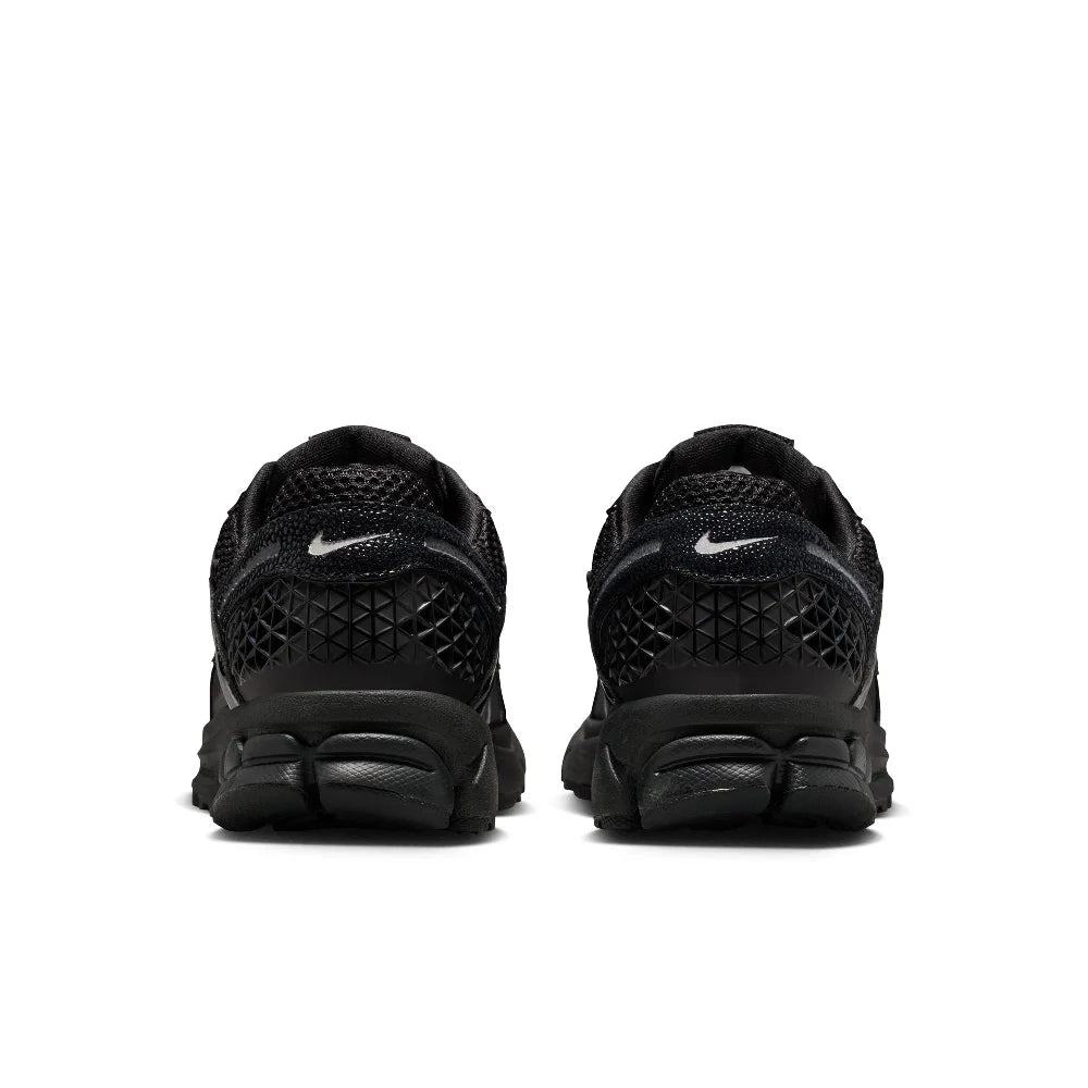 NIKE  II6236-001