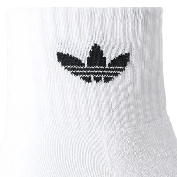 ADIDAS  IJ5627
